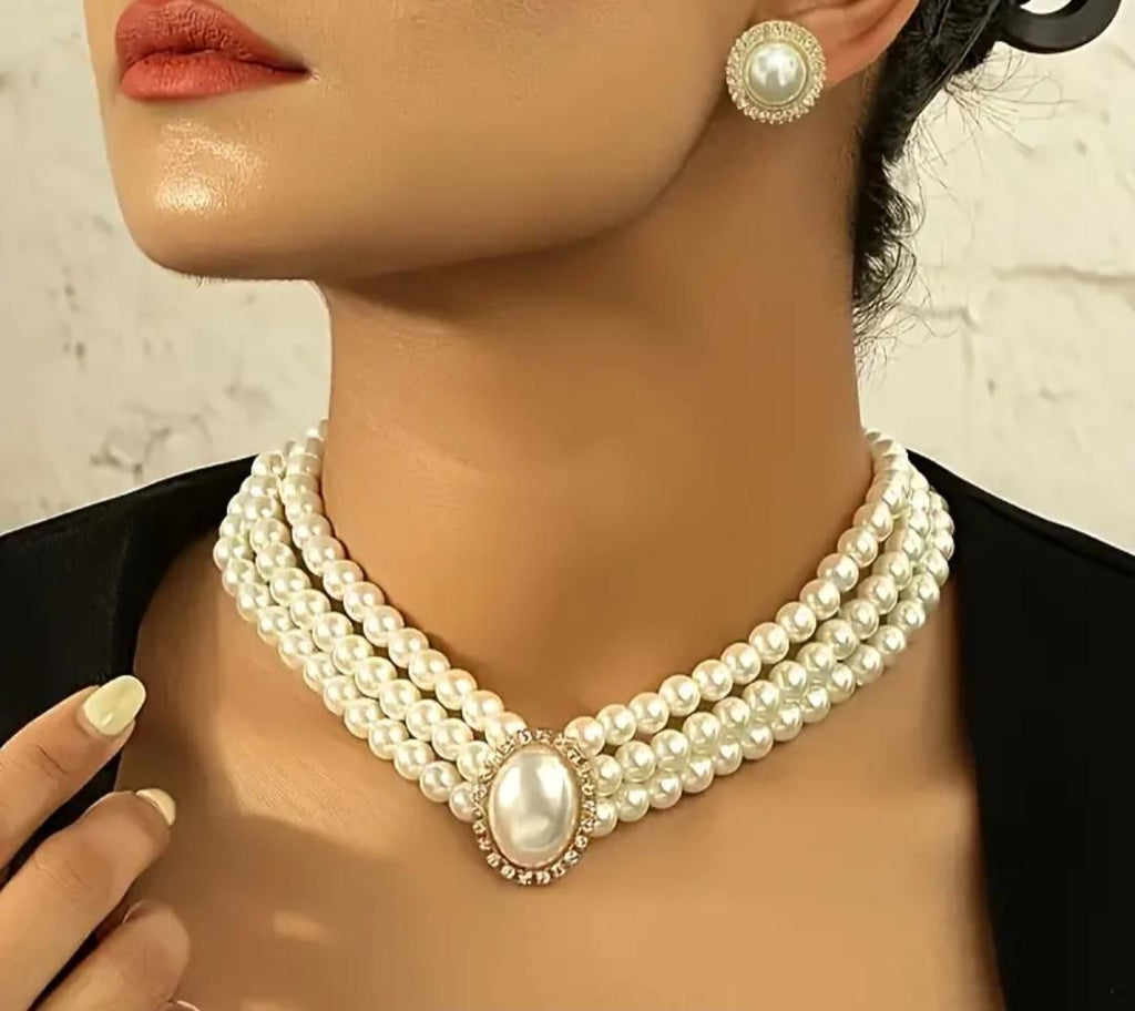 Artificial Pearl Necklace - Elegant White Traditional Jewelry for Women