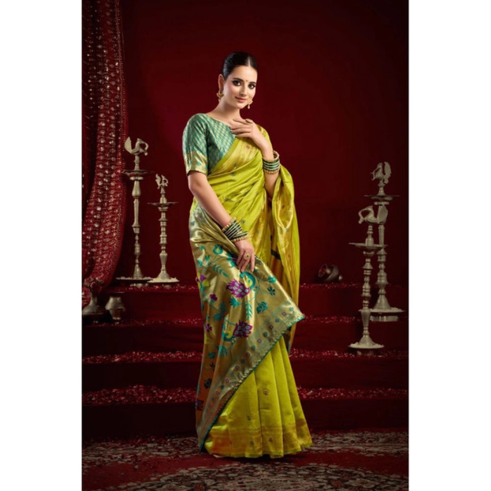 Women's Silk Blend Woven Saree With Unstitched Blouse