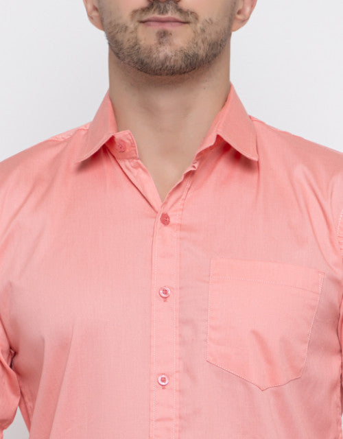 Men Regular Fit Solid Spread Collar Casual Shirt