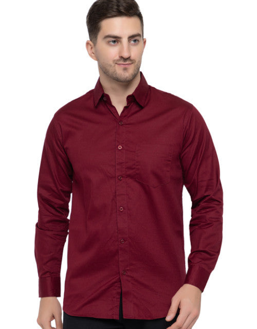 Men Regular Fit Solid Spread Collar Casual Shirt